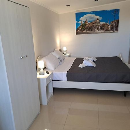 House Il Quadrifoglio Airport Fontanarossa Bed & Breakfast Katanya Dış mekan fotoğraf