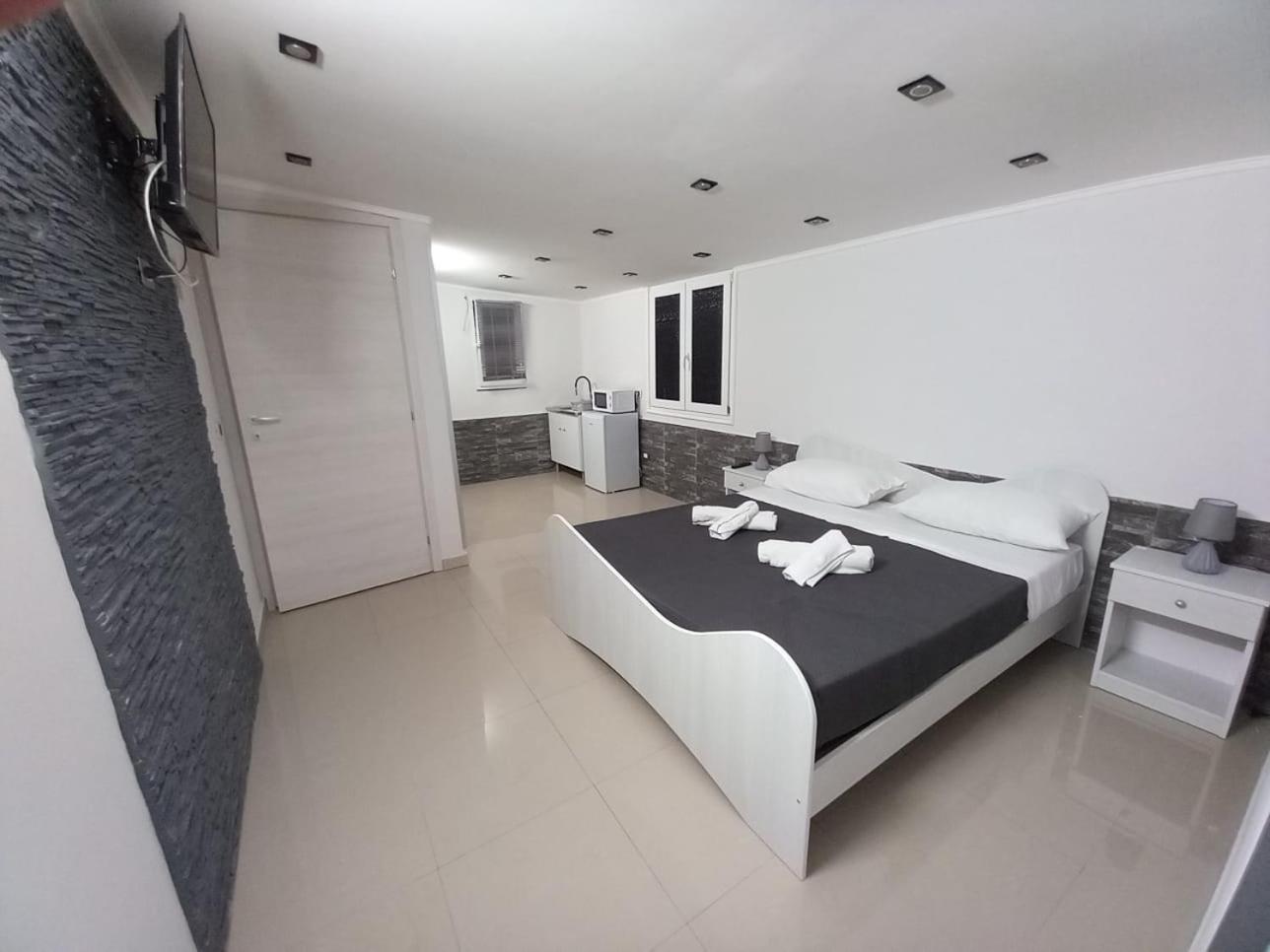 House Il Quadrifoglio Airport Fontanarossa Bed & Breakfast Katanya Dış mekan fotoğraf